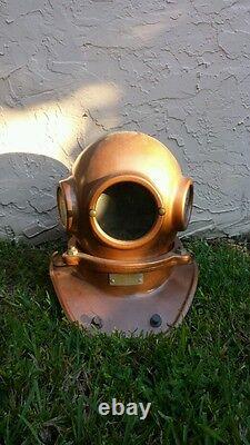 Diver's Classic 3-light/3-Bolt Styled Diving Helmet Replica To Dive For