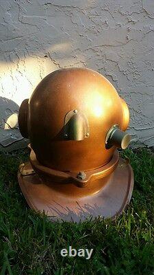 Diver's Classic 3-light/3-Bolt Styled Diving Helmet Replica To Dive For