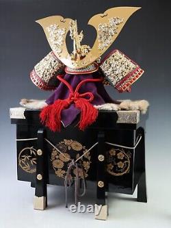 Samurai Helmet -A Replica of National Treasure Style- with a Black Scared Box