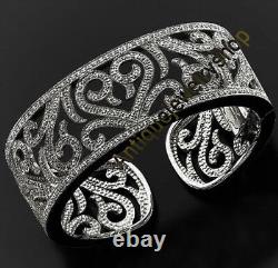 Bracelet de mariage en argent avec diamant taillé à l'ancienne de 9,52 carats dans un style vintage de fête de mariage.