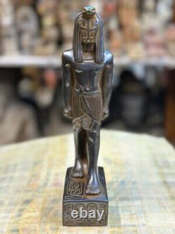Dieu égyptien Apep, dieu uraeus puissant de la wadjet égyptienne, mythologie égyptienne