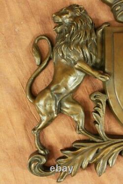 Reproduction de musée en bronze grec européen - Vente de l'emblème de lion de bataille athénienne vintage.